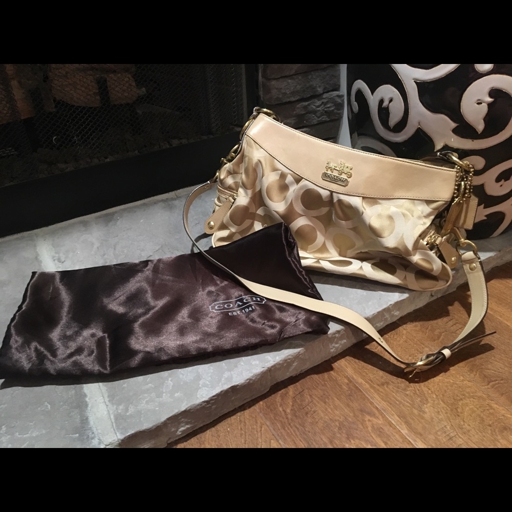 Authentic Coach Handbag - Picture 2 of 4